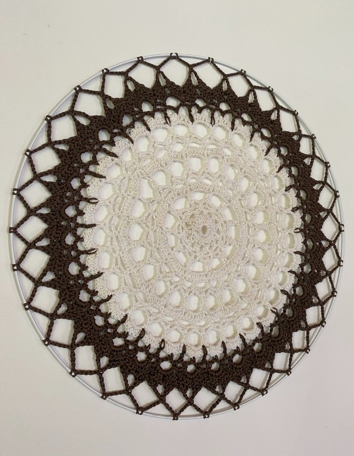 Kvačkana Mandala (rjavo bela) (1)