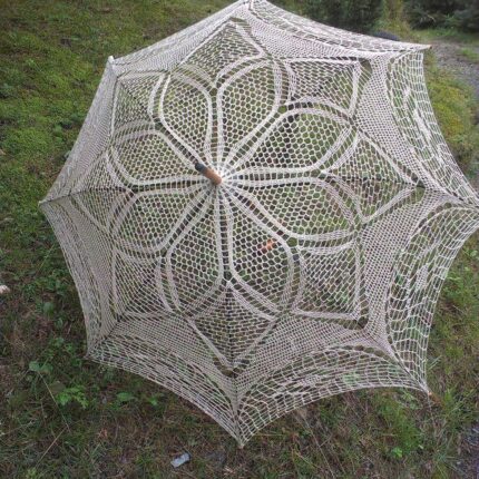 unikatno kvačkan dežnik